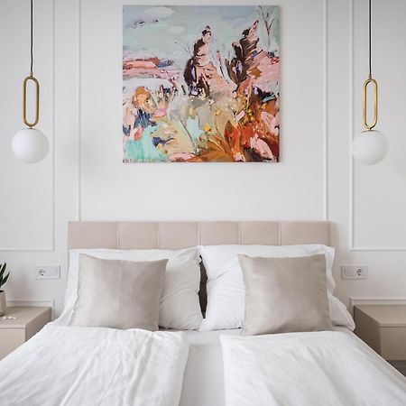 E13 - Grand Boulevard Heritage Suite - Best Location By Bqa Budapešť Pokoj fotografie