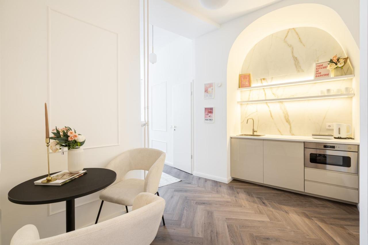 E13 - Grand Boulevard Heritage Suite - Best Location By Bqa Budapešť Exteriér fotografie