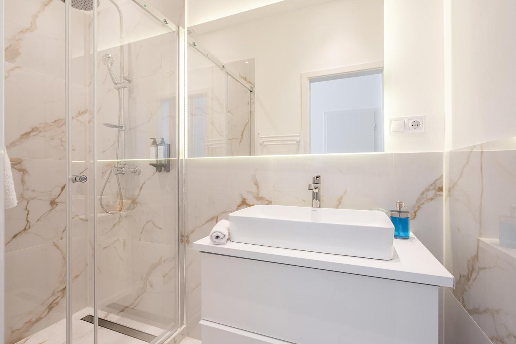 E13 - Grand Boulevard Heritage Suite - Best Location By Bqa Budapešť Pokoj fotografie